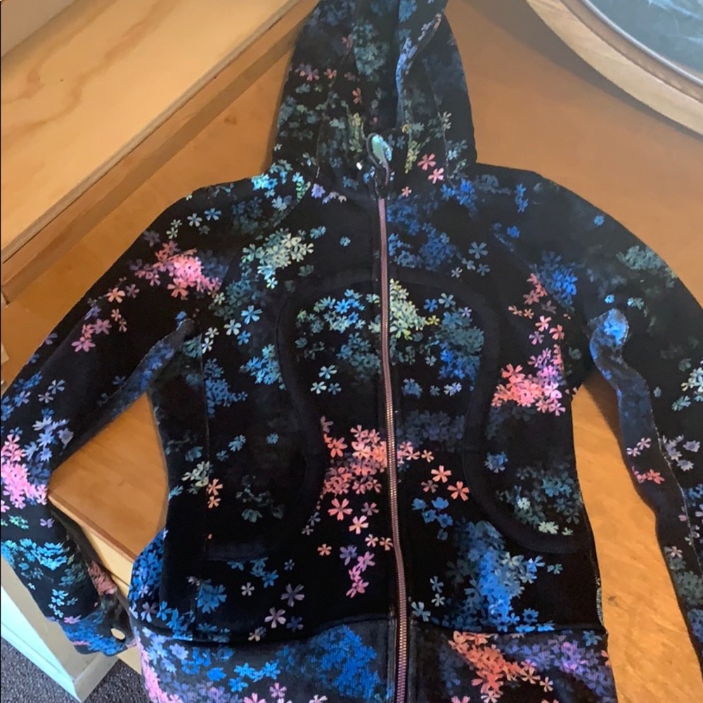 Lululemon hoodie